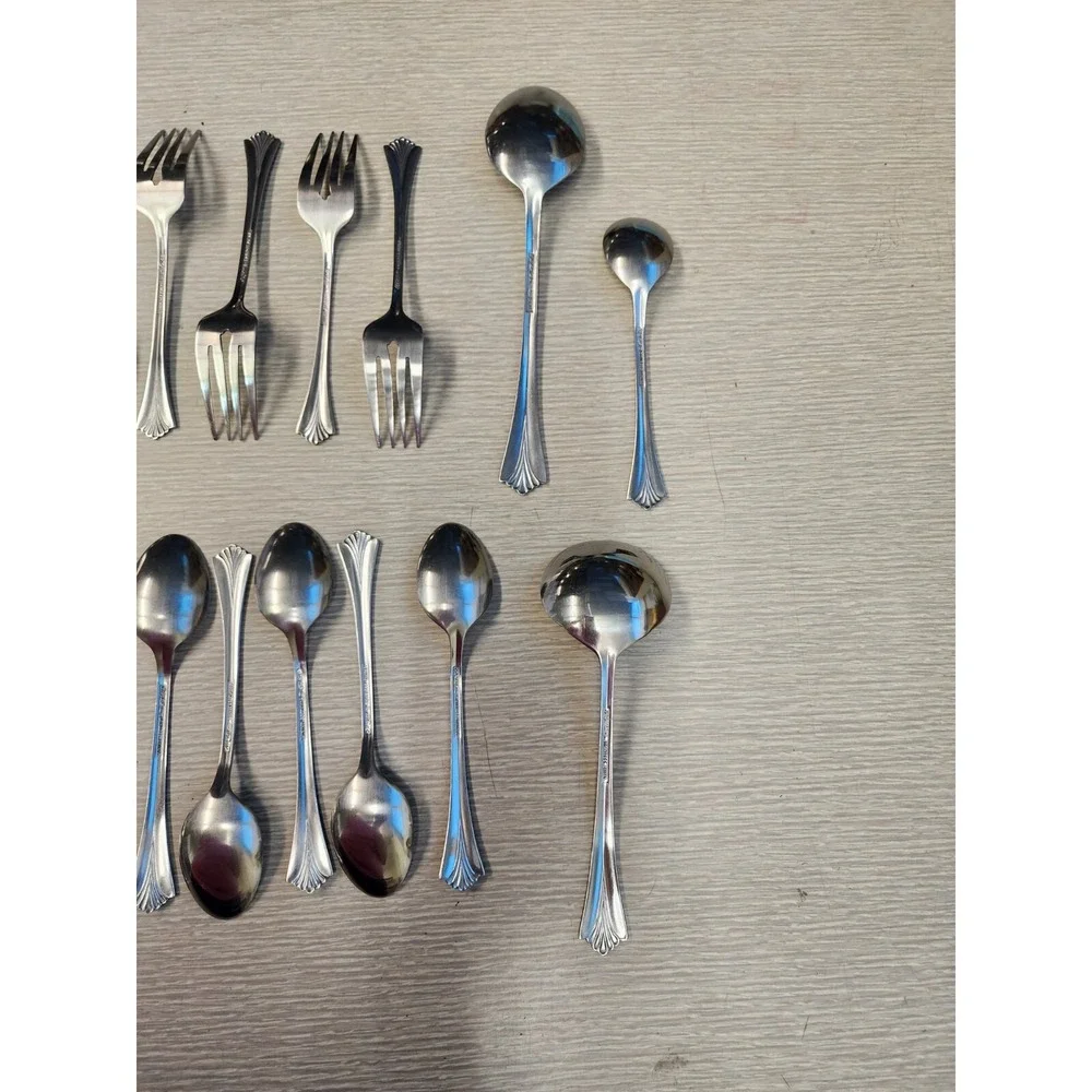 Stanley Roberts Rogers Co‎ SS Triumph Forks Knives Spoons Assortment 35 Pcs